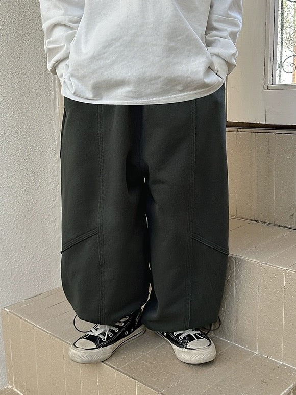 【100-160cm】裾絞り付き スウェットパンツ
