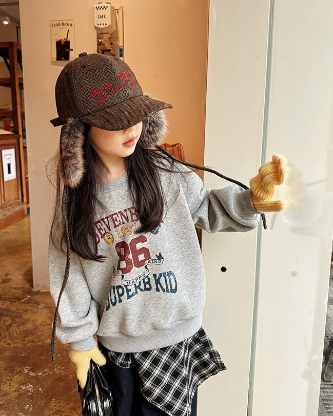 【100-160cm】カレッジ風プリント 裏ボアスウェットプルオーバー