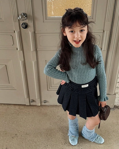 【100-160cm】スタンドカラーフリルリブニット