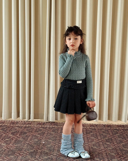 【100-160cm】スタンドカラーフリルリブニット